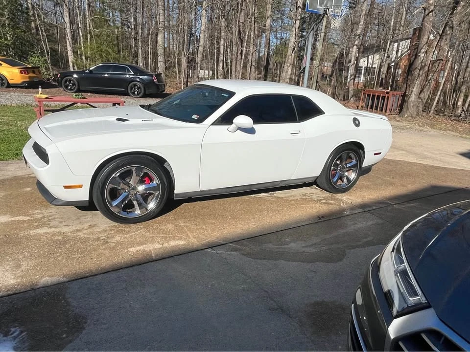 2012 Dodge Challenger 3rd Gen - Image 5 of 8