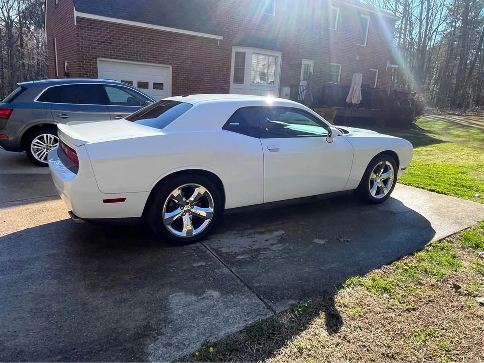 2012 Dodge Challenger 3rd Gen - Image 6 of 8