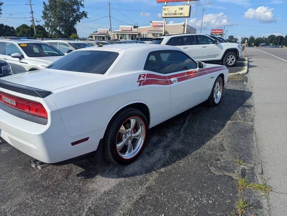 2012 Dodge Challenger 3rd Gen - Image 2 of 7