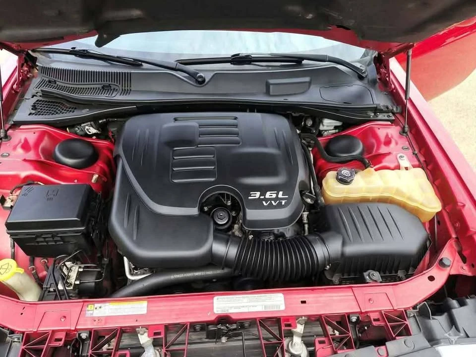 2012 Dodge Challenger 3rd Gen - Image 9 of 15