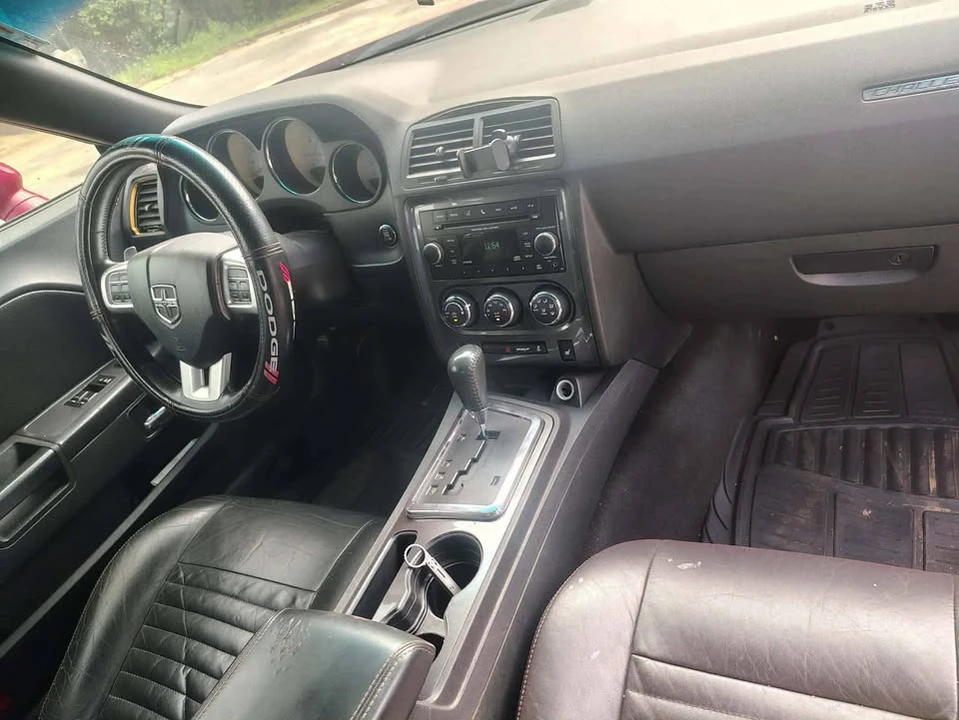 2012 Dodge Challenger 3rd Gen - Image 11 of 15