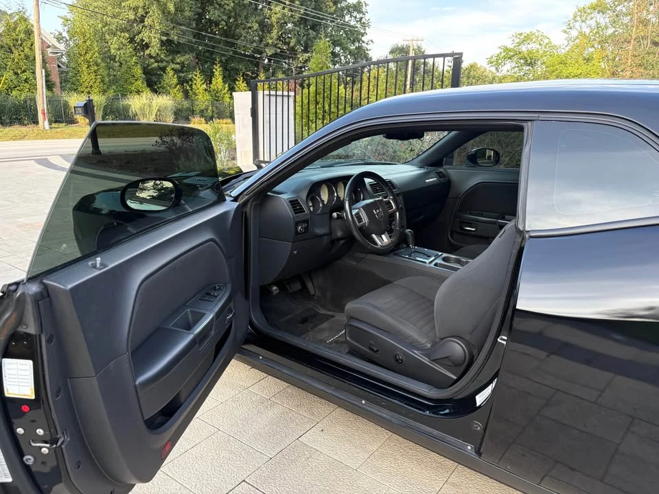 2012 Dodge Challenger 3rd Gen - Image 6 of 8
