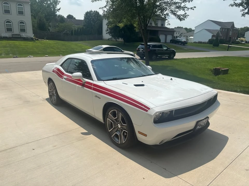 2012 Dodge Challenger 3rd Gen - Image 13 of 18