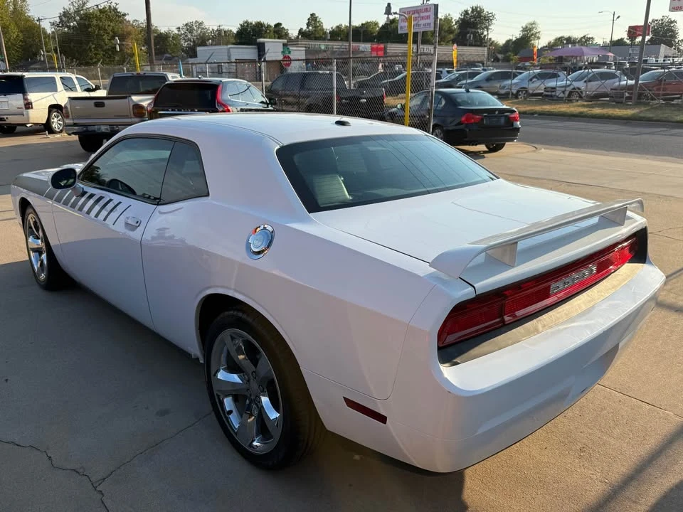 2012 Dodge Challenger 3rd Gen - Image 15 of 18