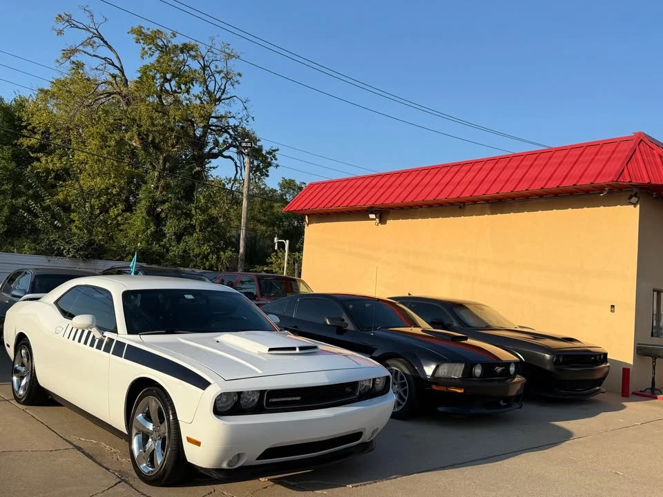 2012 Dodge Challenger 3rd Gen - Image 13 of 18