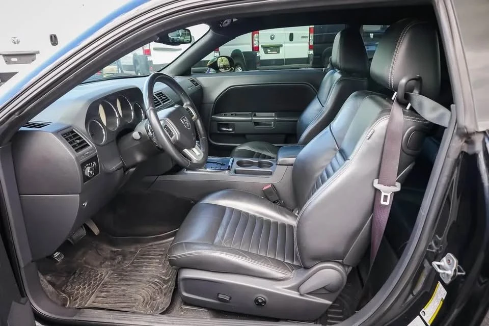 2012 Dodge Challenger 3rd Gen - Image 6 of 16
