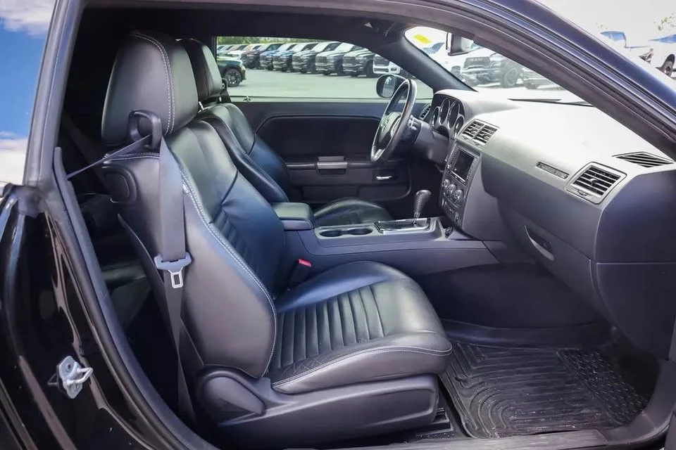 2012 Dodge Challenger 3rd Gen - Image 7 of 16