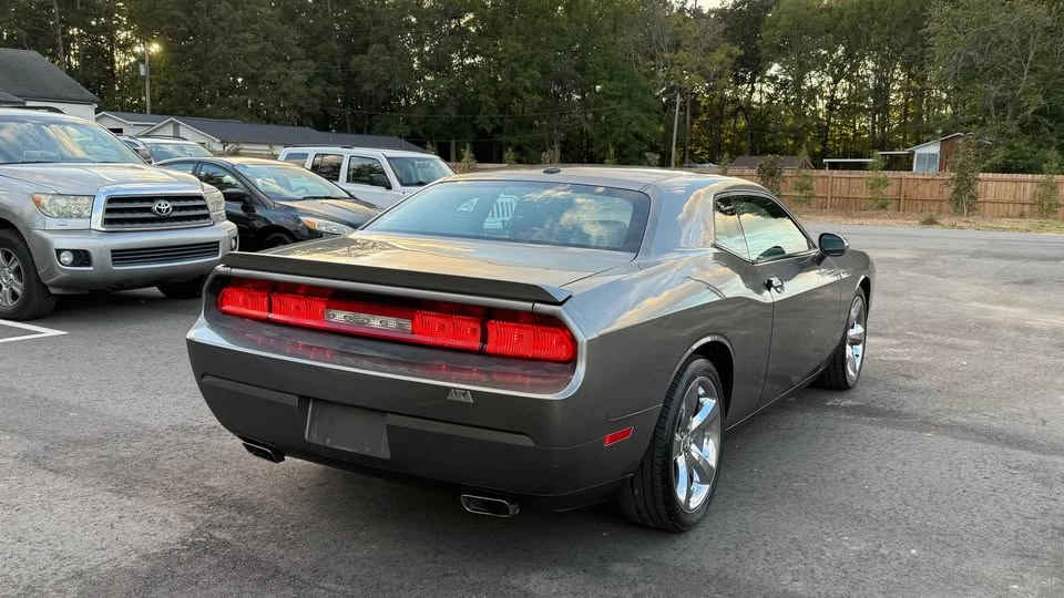 2012 Dodge Challenger 3rd Gen - Image 6 of 16