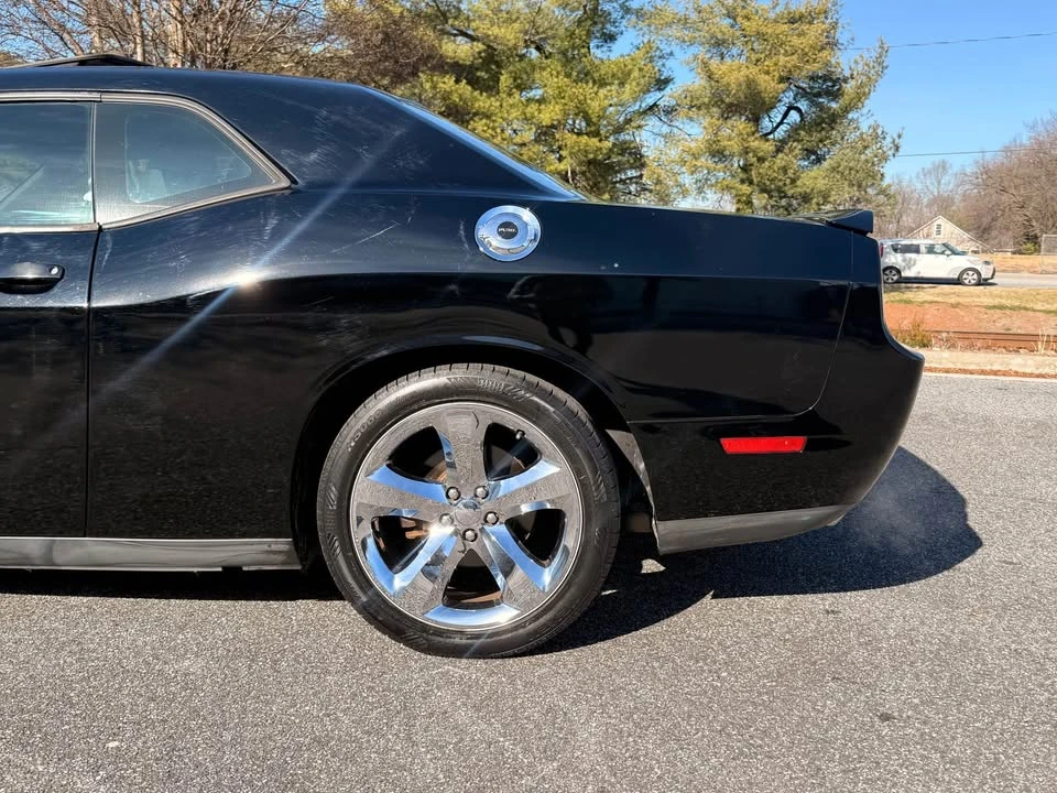 2012 Dodge Challenger 3rd Gen - Image 8 of 19