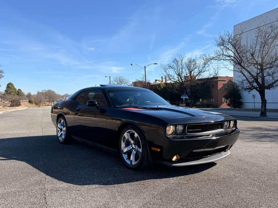 2012 Dodge Challenger 3rd Gen - Image 4 of 19