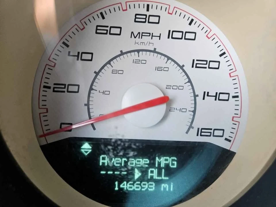 2012 Dodge Challenger 3rd Gen - Image 7 of 8