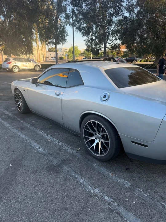 2012 Dodge Challenger 3rd Gen - Image 9 of 15