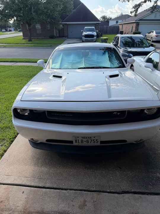 2012 Dodge Challenger 3rd Gen - Image 3 of 11