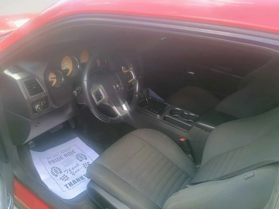 2012 Dodge Challenger 3rd Gen - Image 5 of 8