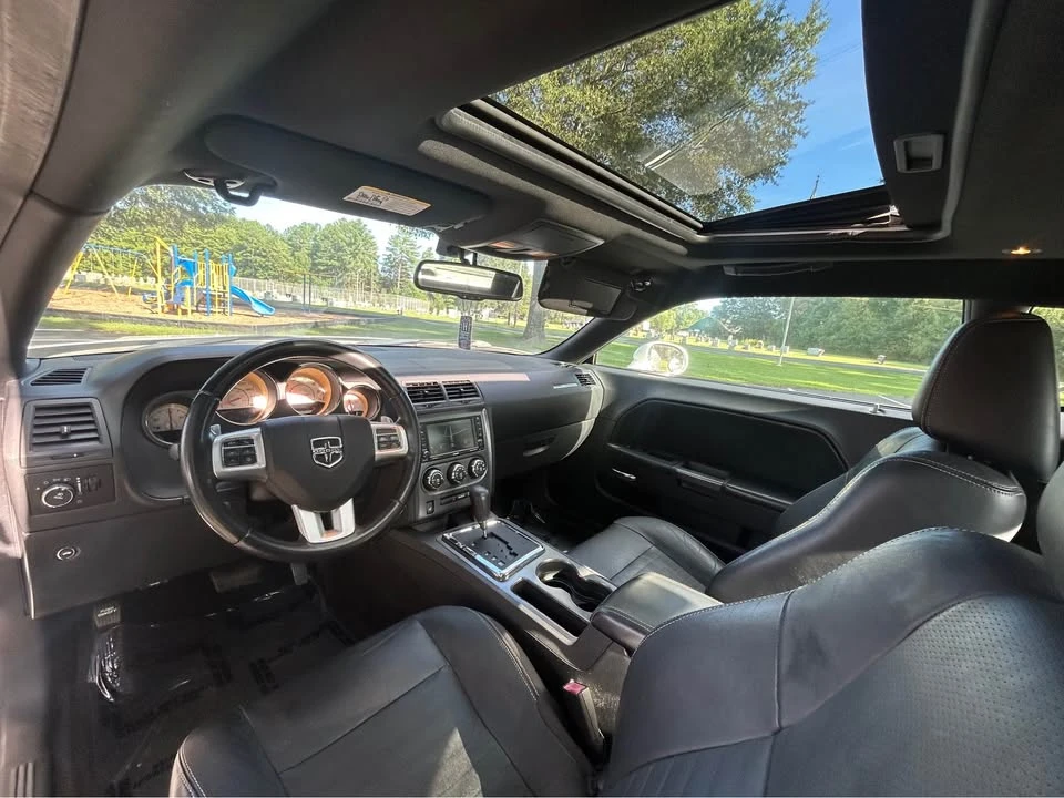2012 Dodge Challenger 3rd Gen - Image 15 of 20
