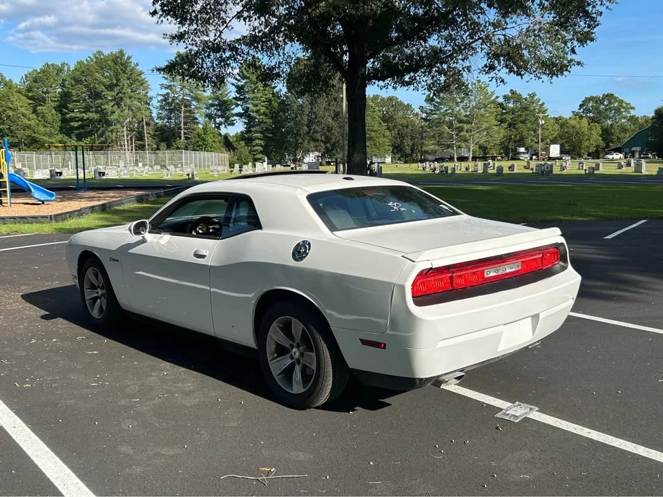2012 Dodge Challenger 3rd Gen - Image 6 of 20