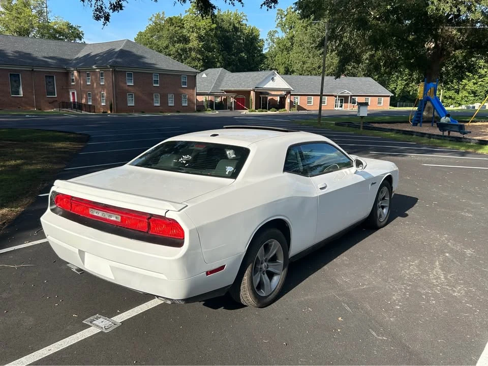 2012 Dodge Challenger 3rd Gen - Image 7 of 20