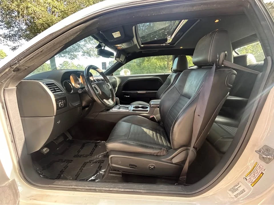 2012 Dodge Challenger 3rd Gen - Image 14 of 20