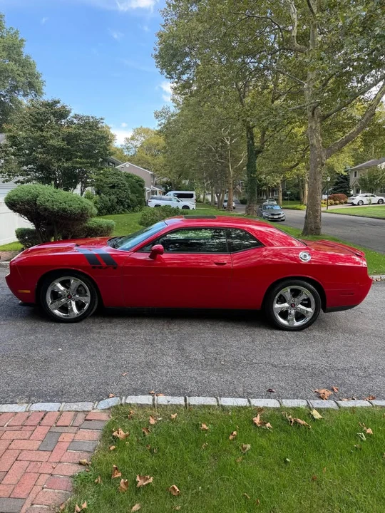 2012 Dodge Challenger 3rd Gen - Image 2 of 11