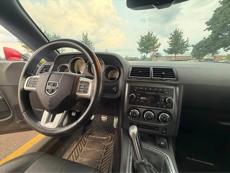2012 Dodge Challenger 3rd Gen - Image 15 of 17