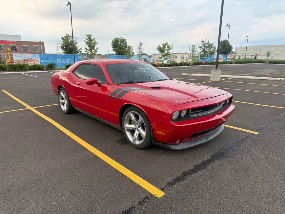 2012 Dodge Challenger 3rd Gen - Image 4 of 17