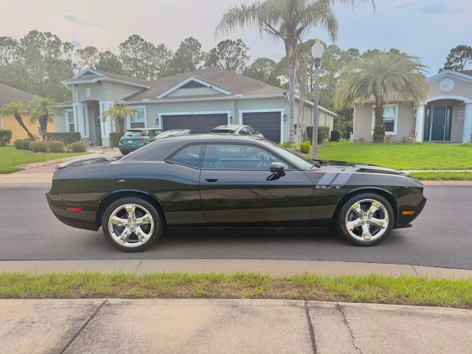 2012 Dodge Challenger 3rd Gen - Image 5 of 19