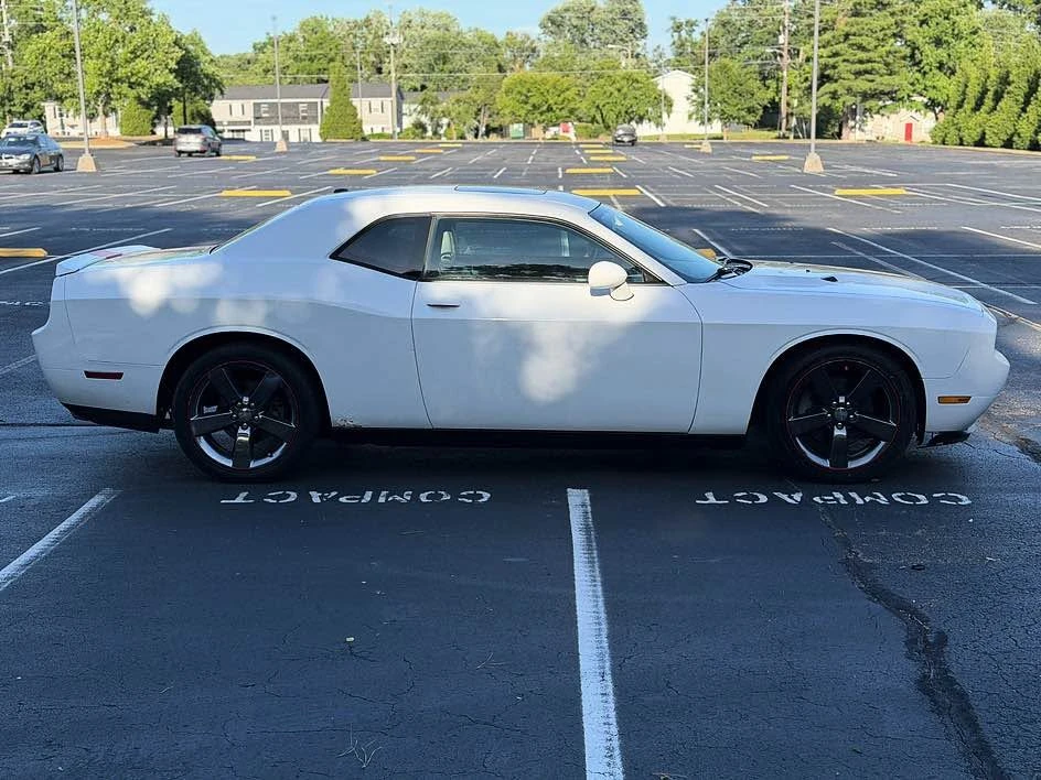 2012 Dodge Challenger 3rd Gen - Image 4 of 20