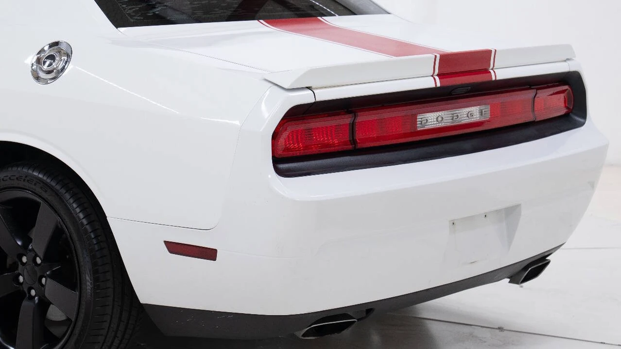 2012 Dodge Challenger 3rd Gen - Image 9 of 12