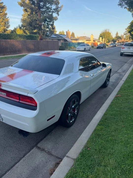2012 Dodge Challenger 3rd Gen - Image 7 of 9