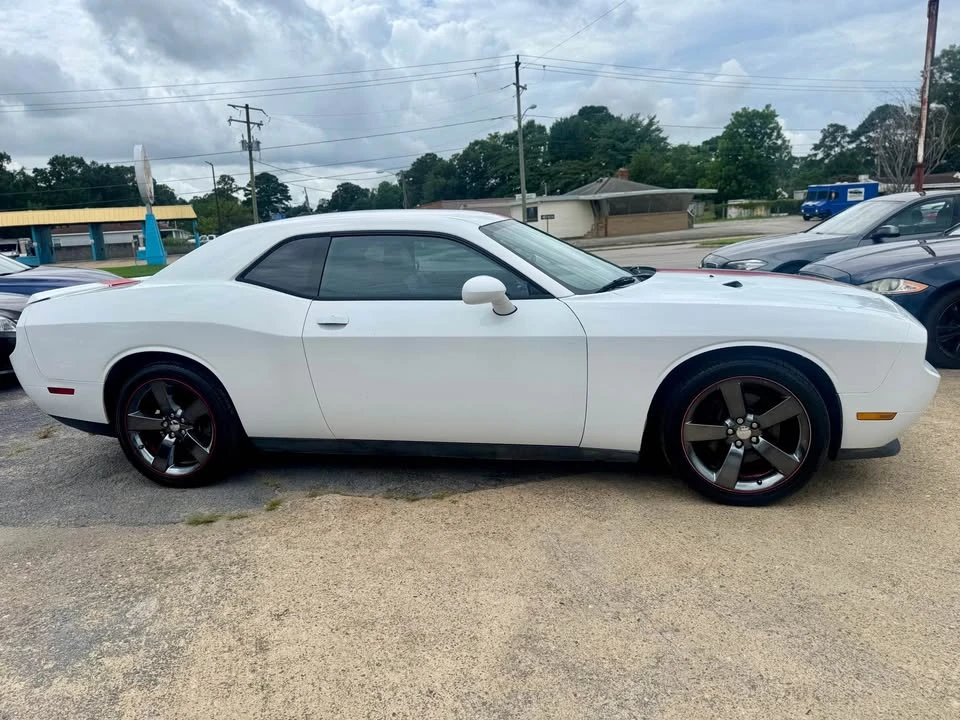 2012 Dodge Challenger 3rd Gen - Image 7 of 20