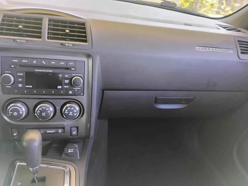 2012 Dodge Challenger 3rd Gen - Image 9 of 15