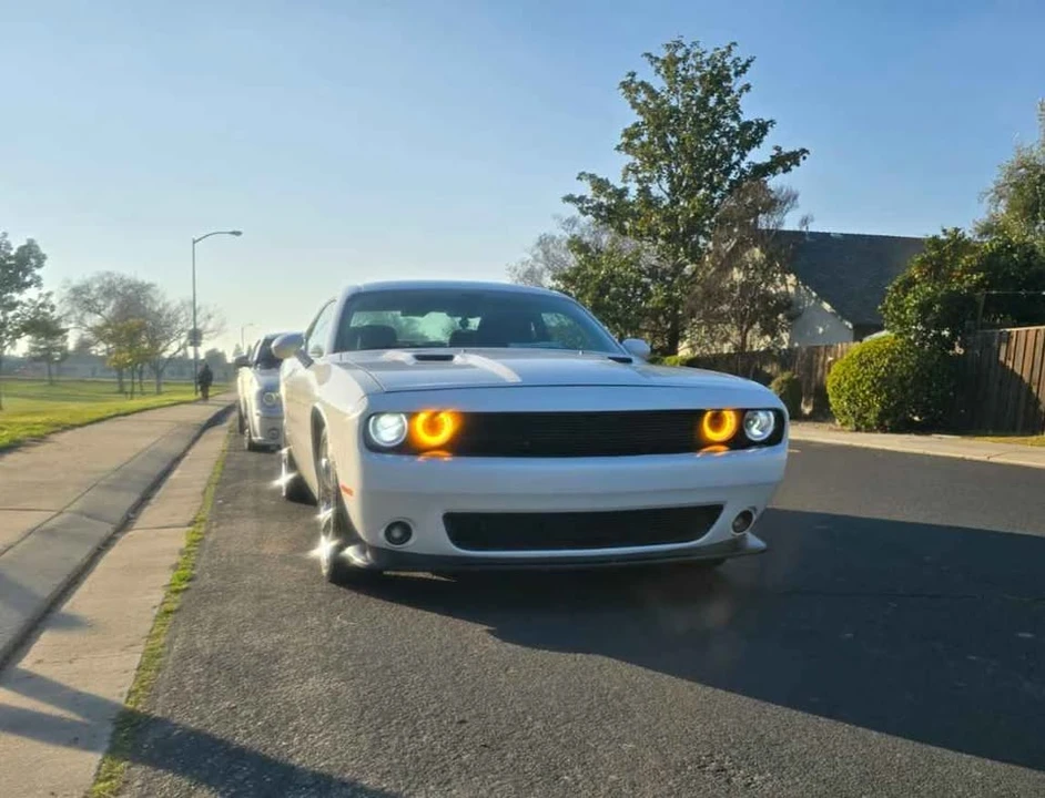 2012 Dodge Challenger 3rd Gen - Image 6 of 16
