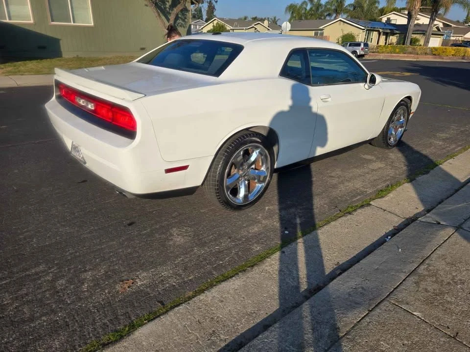 2012 Dodge Challenger 3rd Gen - Image 8 of 16