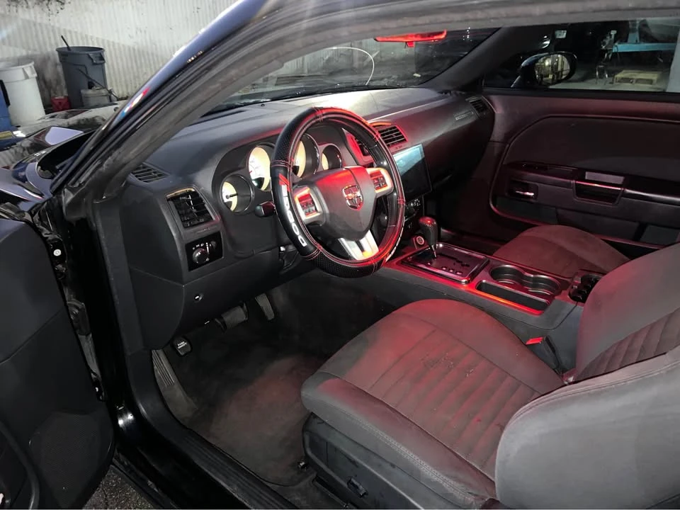 2012 Dodge Challenger 3rd Gen - Image 4 of 13