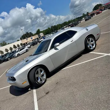 2012 Dodge Challenger SE