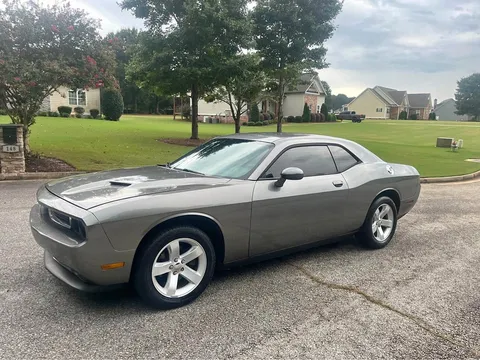 2012 Dodge Challenger SE Coupe 2D