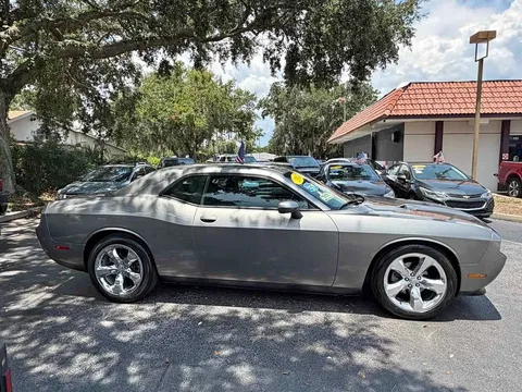 2012 Dodge Challenger SE Coupe 2D