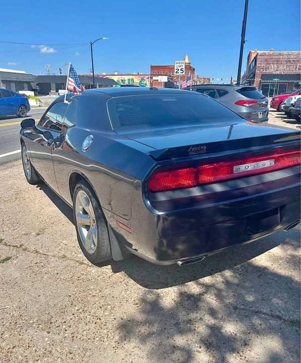 2012 Dodge Challenger 3rd Gen - Image 2 of 5