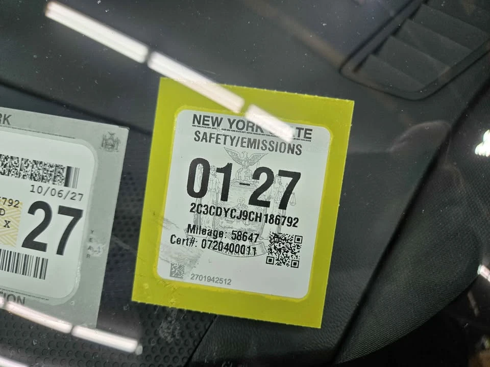 2012 Dodge Challenger SRT8 & 392 3rd Gen - Image 16 of 18
