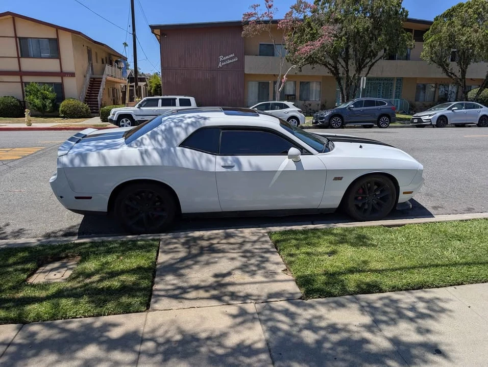 2012 Dodge Challenger SRT8 & 392 3rd Gen - Image 4 of 7