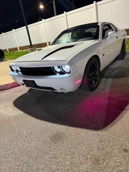 2012 Dodge Challenger SRT8 & 392 3rd Gen - Image 3 of 4