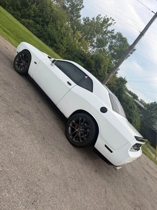 2012 Dodge Challenger SRT8 & 392 3rd Gen - Image 4 of 4