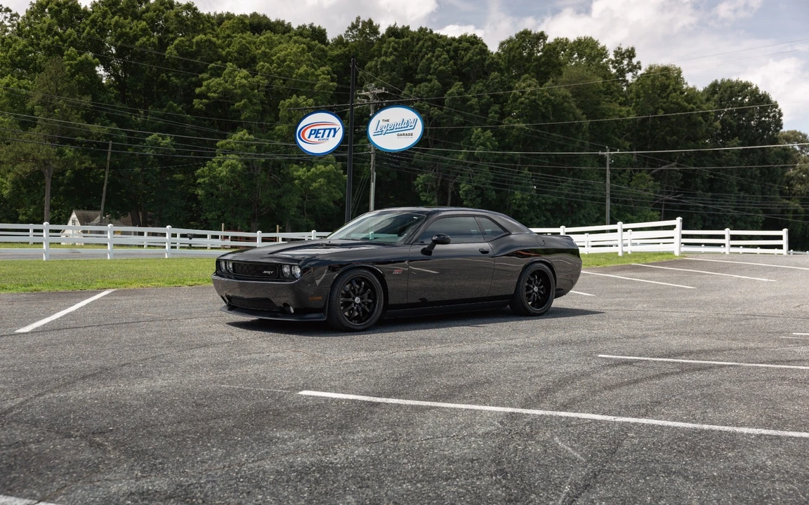 2012 Dodge Challenger SRT8 & 392 3rd Gen - Image 3 of 31