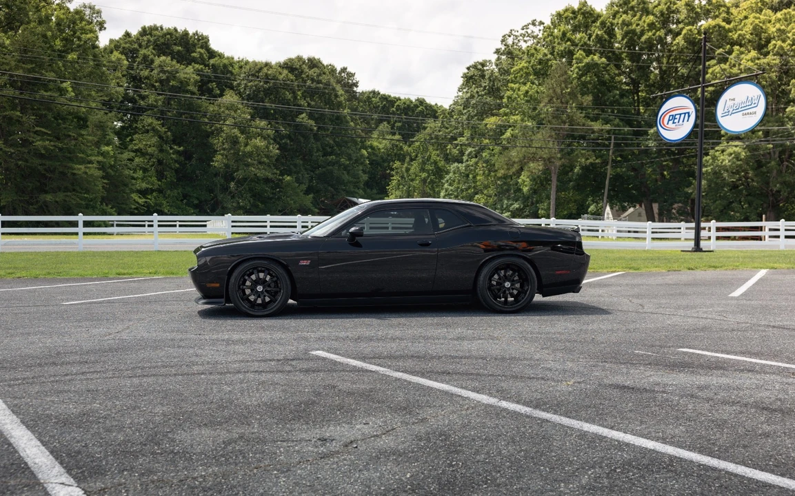 2012 Dodge Challenger SRT8 & 392 3rd Gen - Image 4 of 31