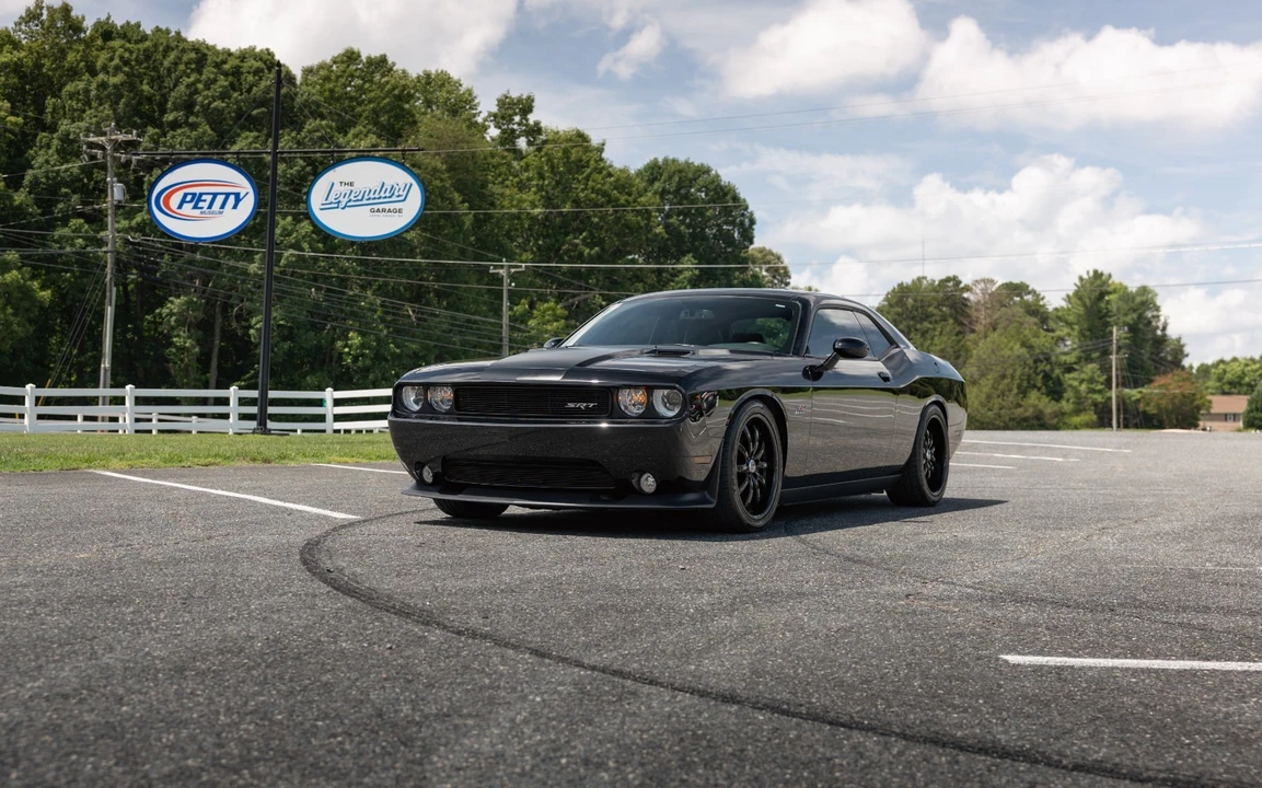 2012 Dodge Challenger SRT8 & 392 3rd Gen - Image 2 of 31