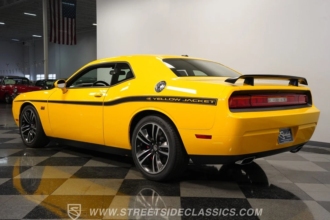 2012 Dodge Challenger SRT8 & 392 3rd Gen - Image 10 of 31