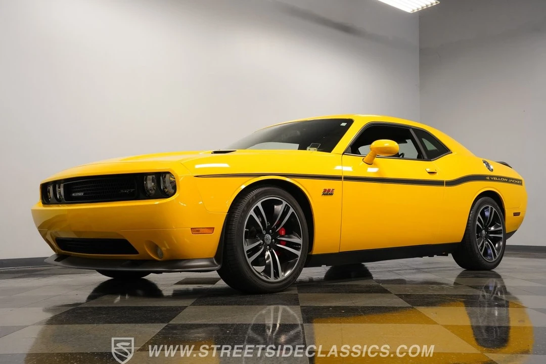 2012 Dodge Challenger SRT8 & 392 3rd Gen - Image 22 of 31