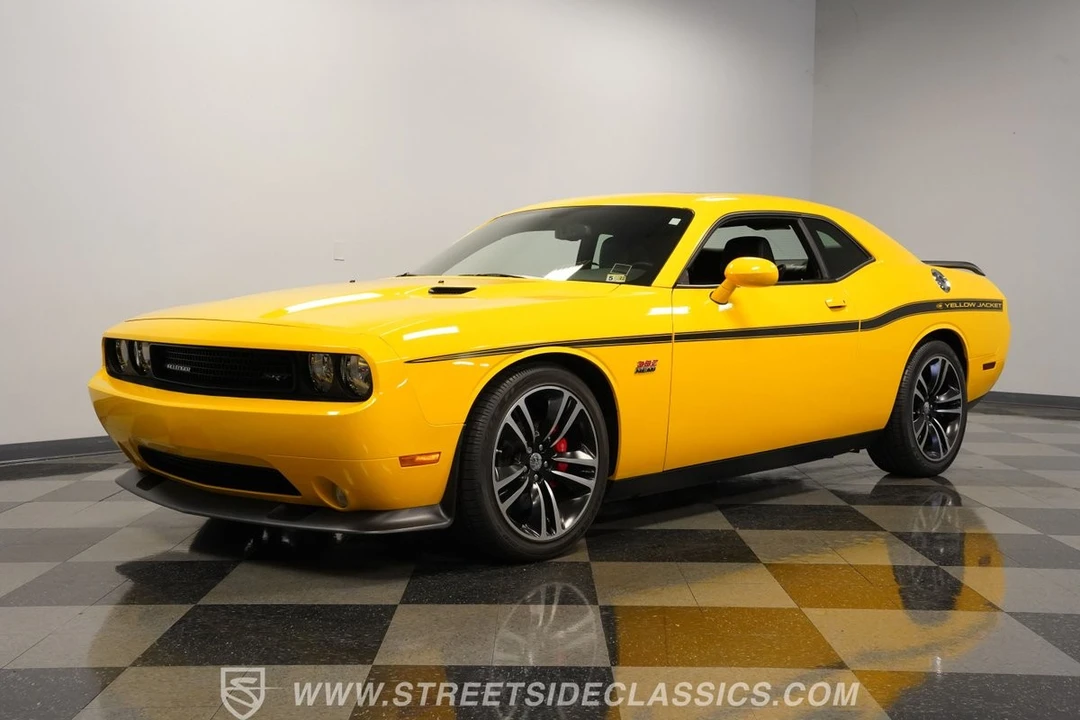 2012 Dodge Challenger SRT8 & 392 3rd Gen - Image 6 of 31