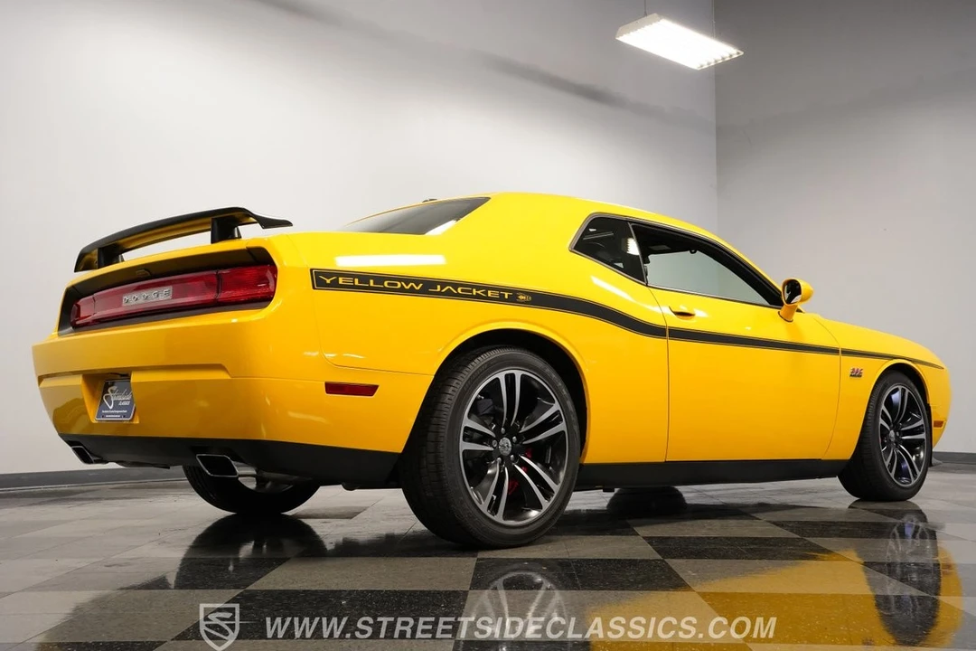 2012 Dodge Challenger SRT8 & 392 3rd Gen - Image 28 of 31