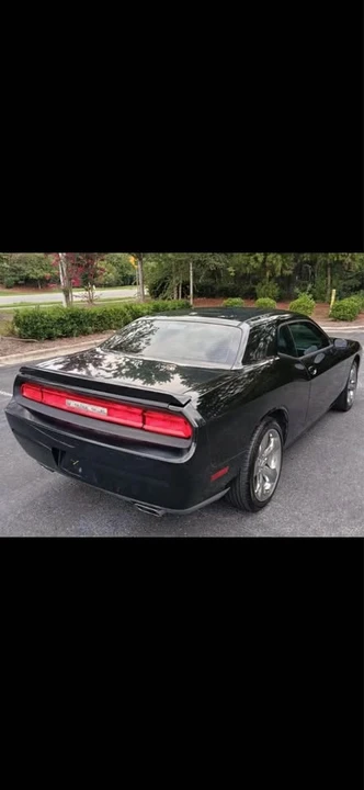 2012 Dodge Challenger - Image 5 of 12
